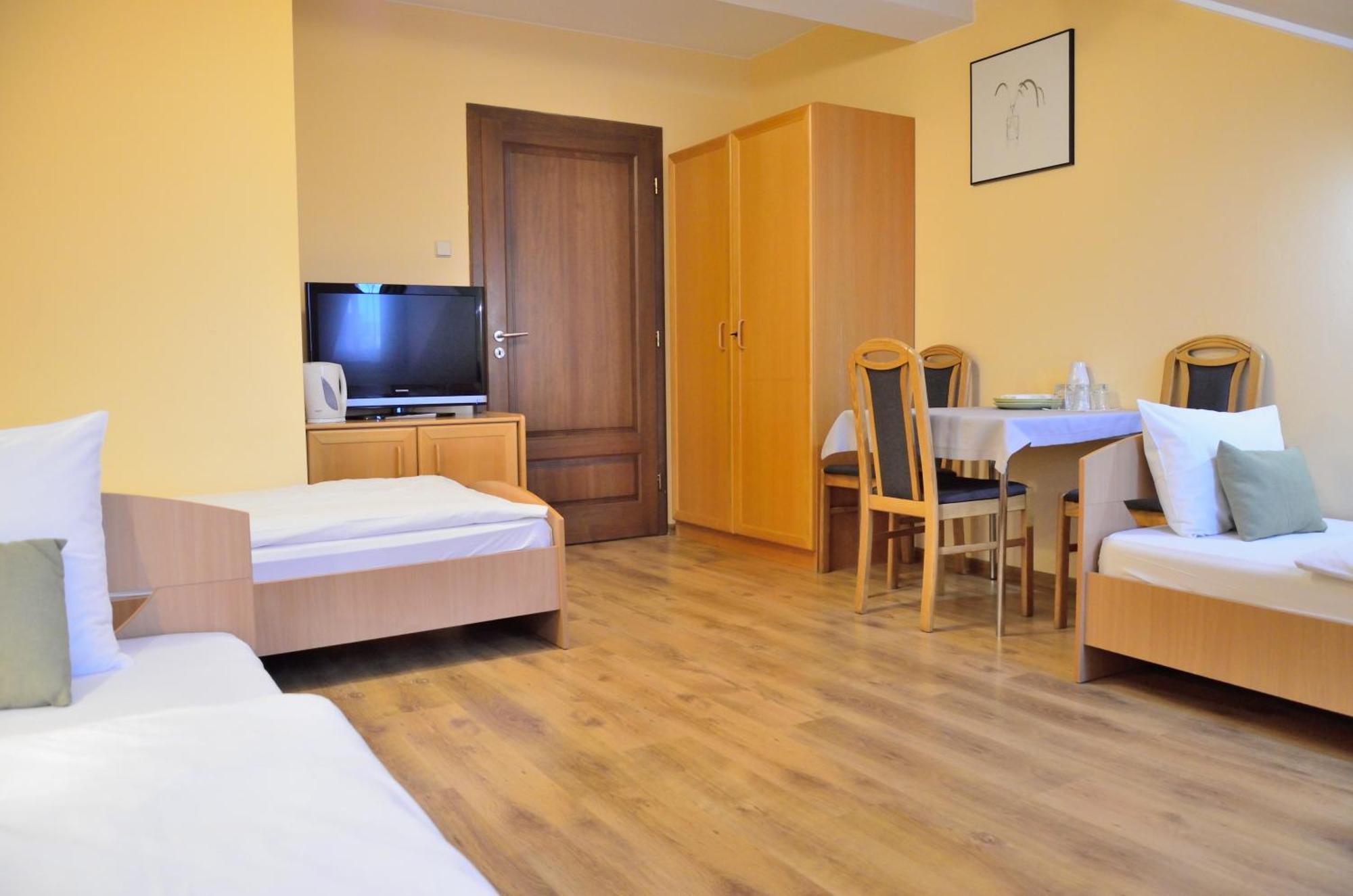 Wenderedu Business Center 3*