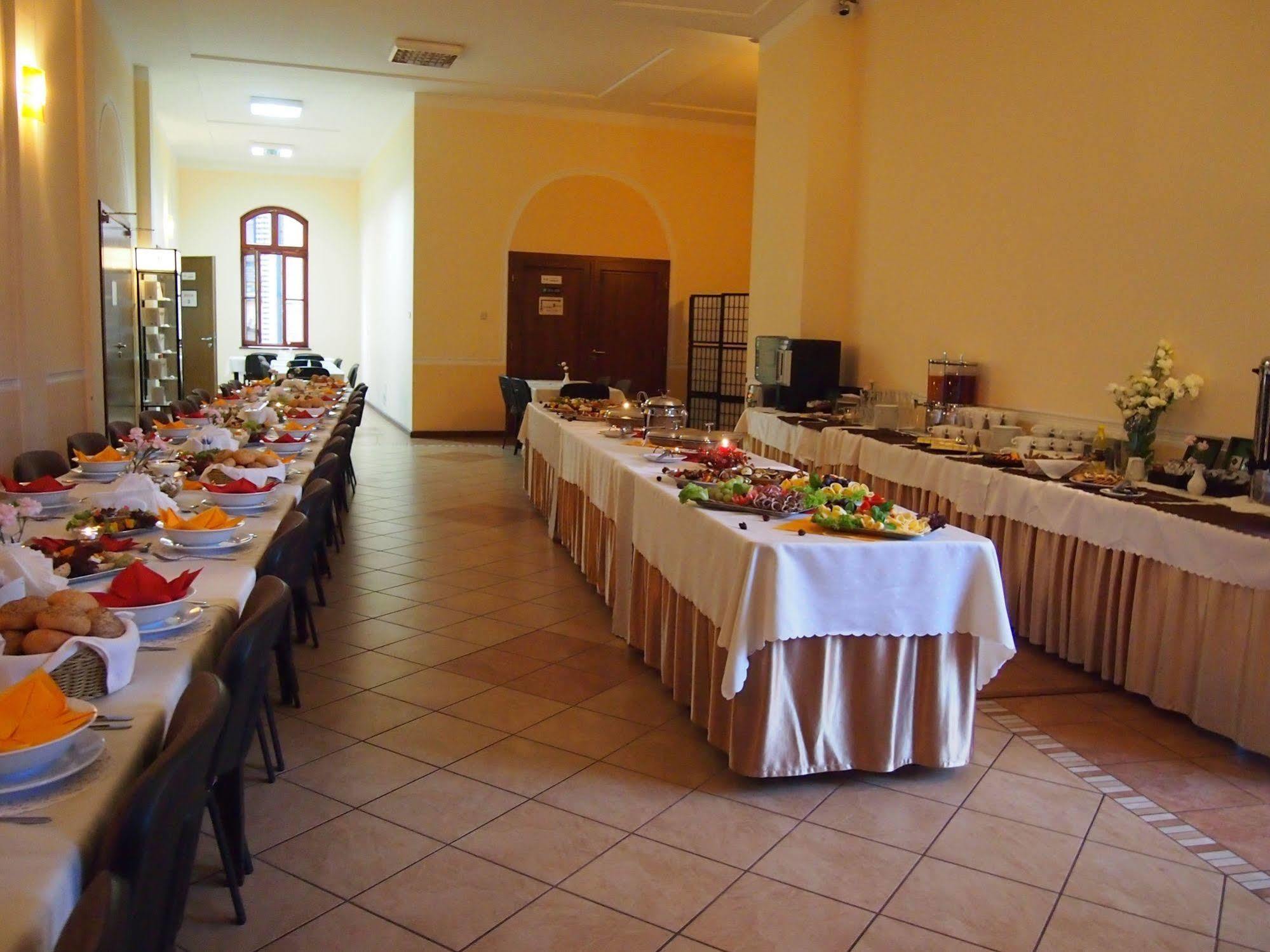 Wenderedu Business Center Bed & Breakfast 3*