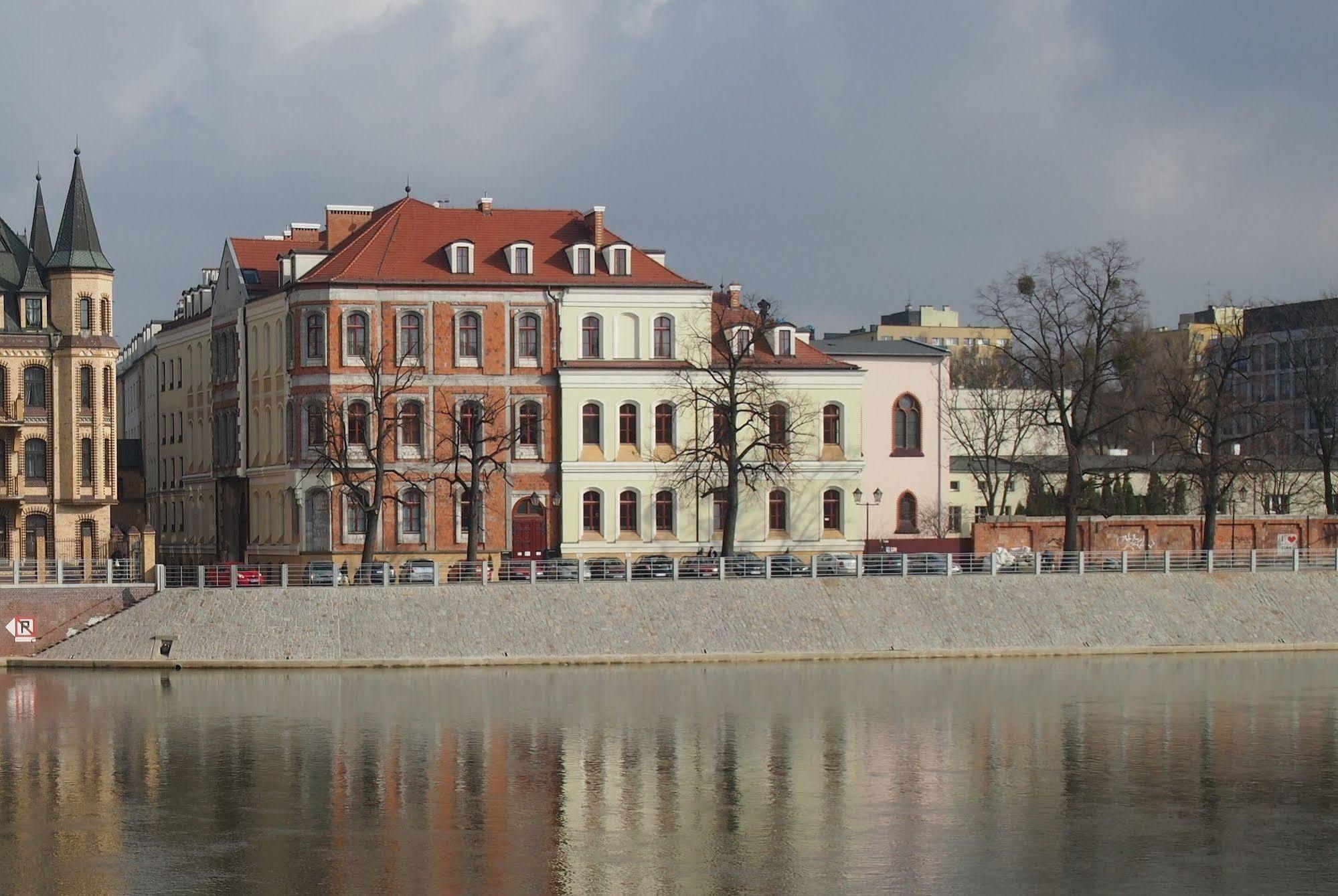 Wenderedu Business Center Bed & Breakfast 3*