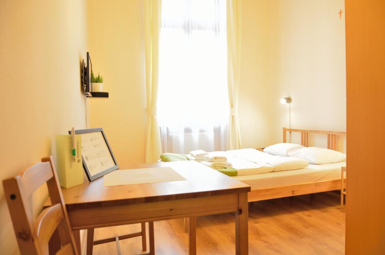 Bed & Breakfast Wenderedu Business Center