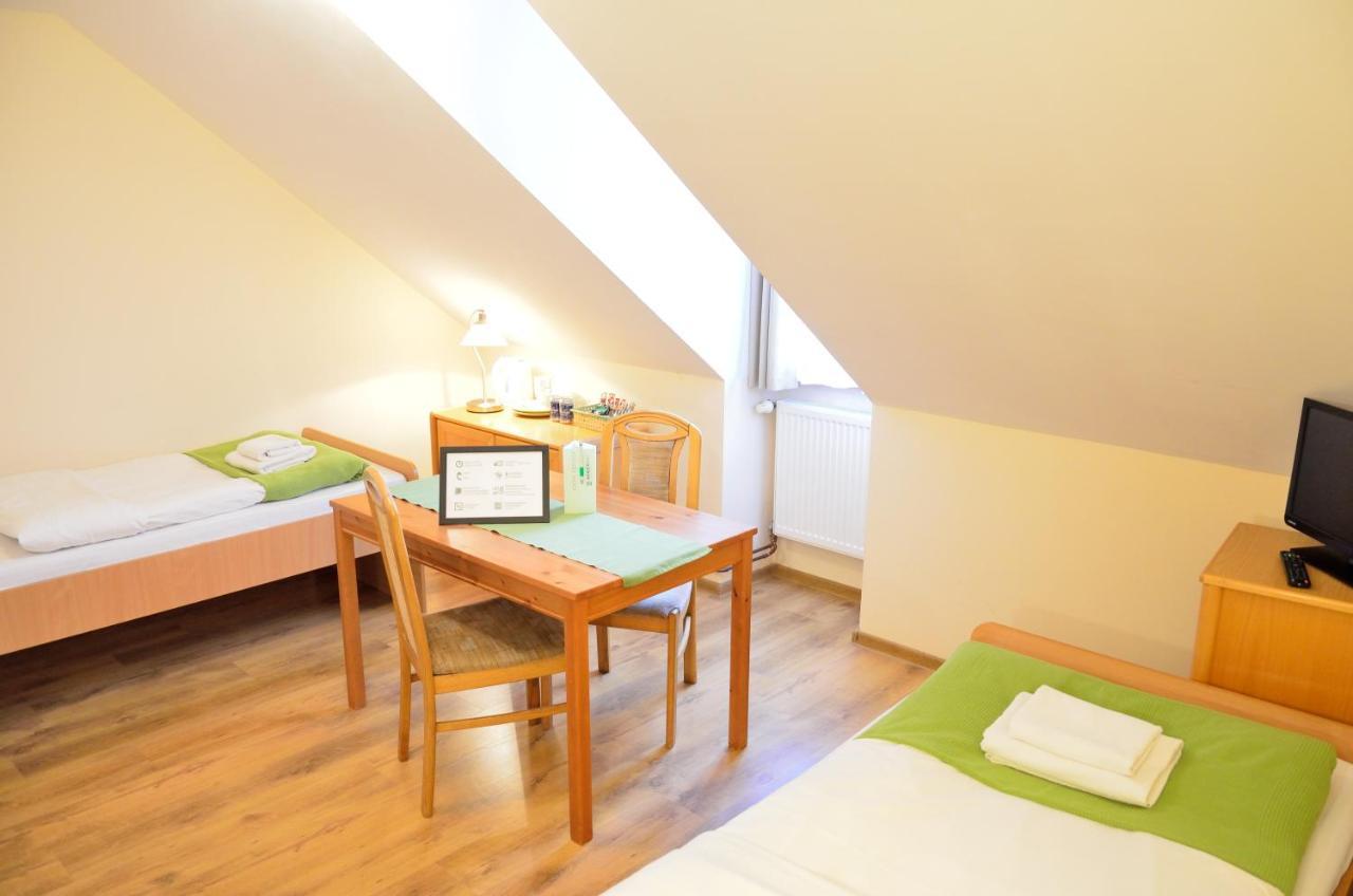 Wenderedu Business Center 3*